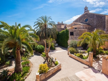 Hotel Casa Mona - Bed & Breakfast in llubi, Maiorca